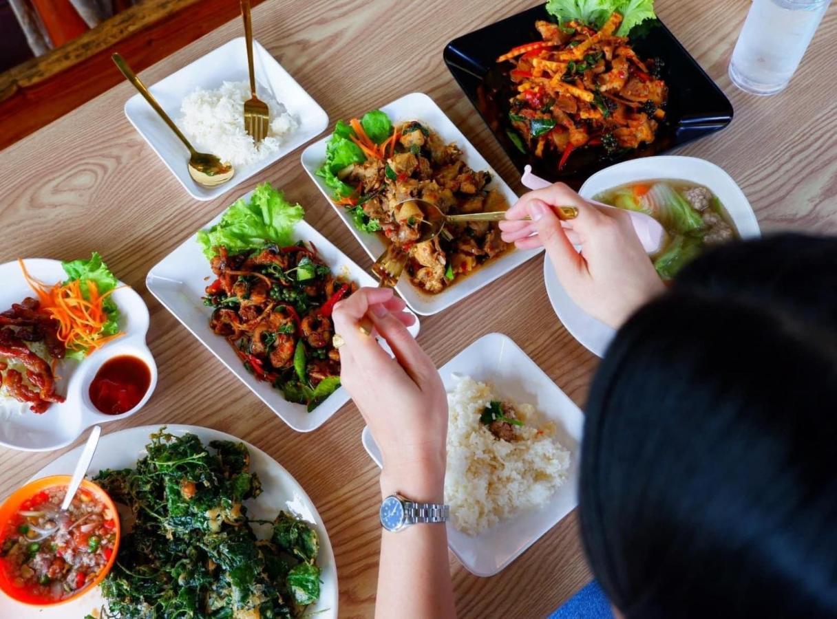 Srihome ยายศรีโฮมแอนแคมป์ปิ้ง Ban Don Tum Екстериор снимка