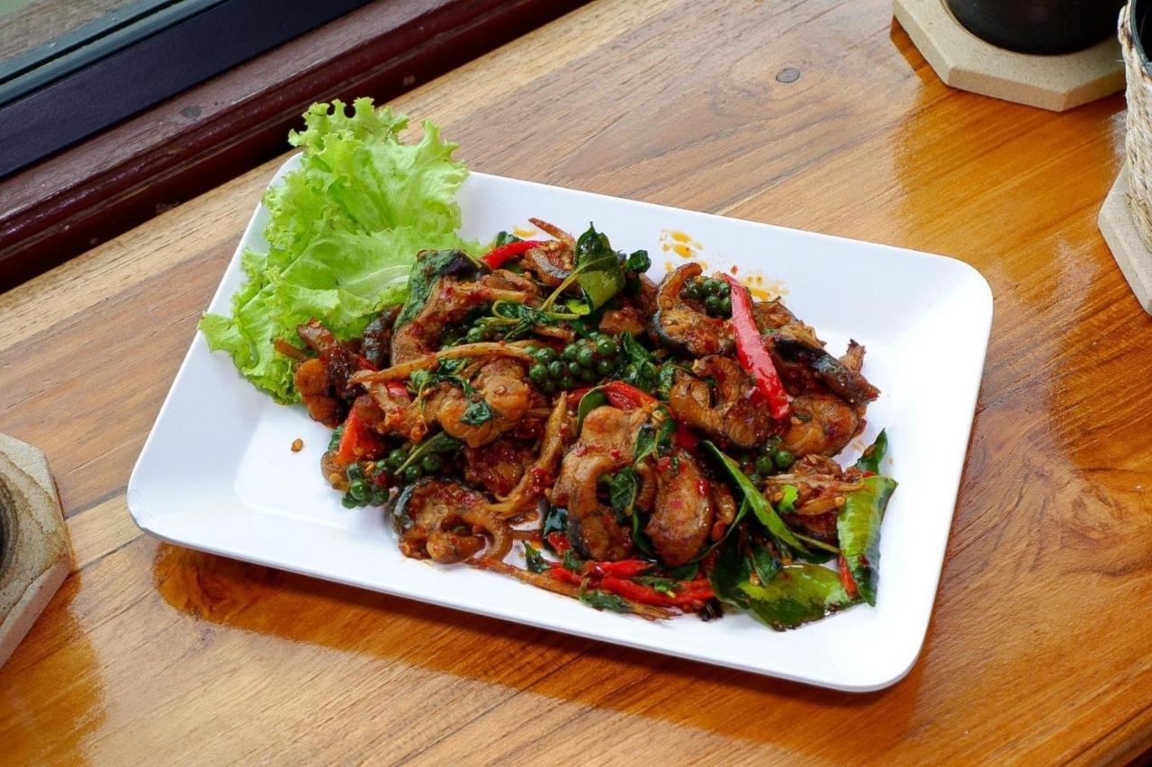 Srihome ยายศรีโฮมแอนแคมป์ปิ้ง Ban Don Tum Екстериор снимка