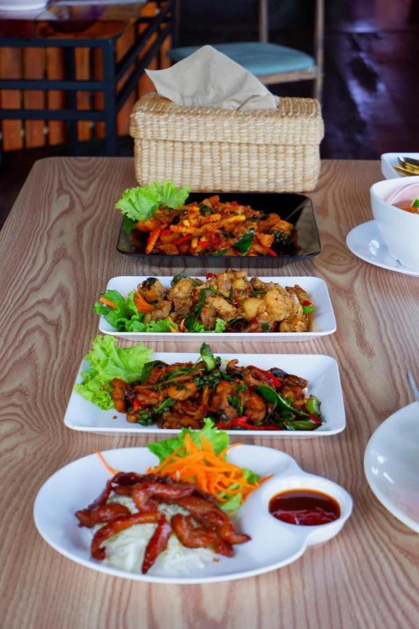 Srihome ยายศรีโฮมแอนแคมป์ปิ้ง Ban Don Tum Екстериор снимка